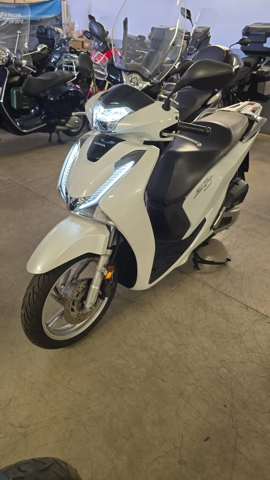 Veicolo per patente A1: Honda SH 125 (Automatico)
