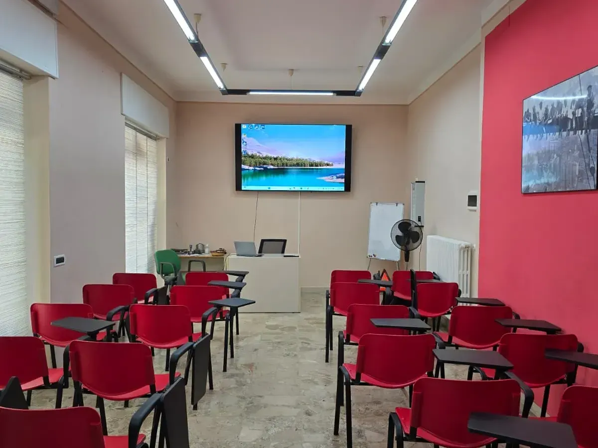 Aula di teoria Autoscuola Quercia a Trento